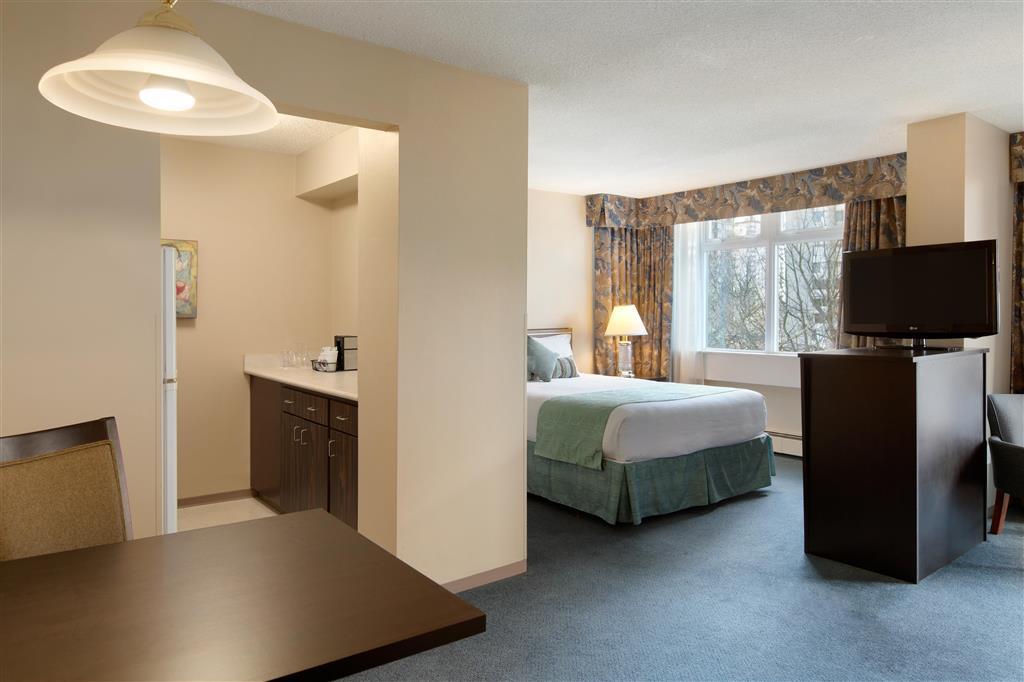 וונקובר Coast Plaza Hotel And Suites חדר תמונה